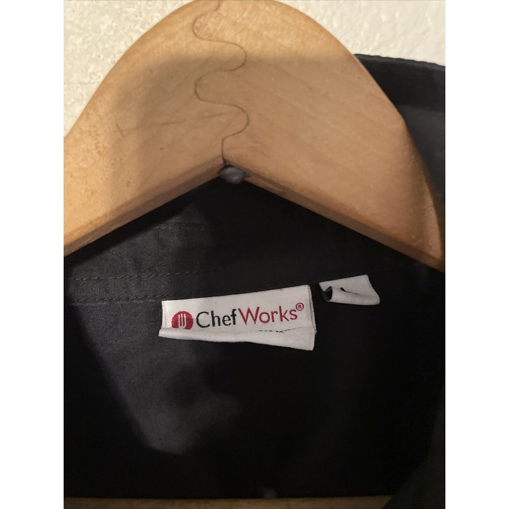 TAMPA BAY BUCCANEERS-CHEFWORKS BLACK JACKET‎ SIZE L - Picture 4 of 5